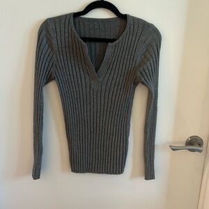 Commense sweater